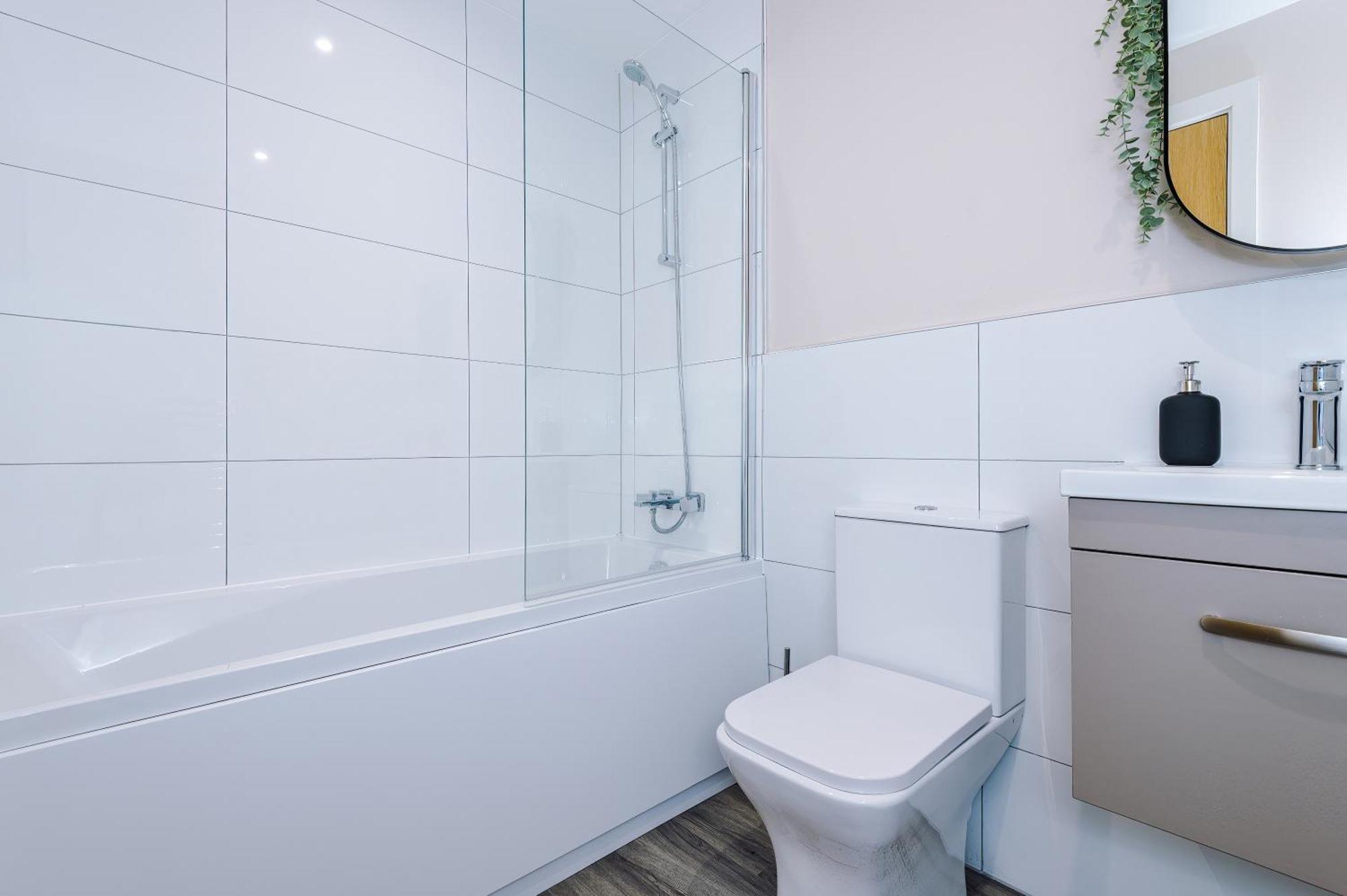 Deluxe New Build 2 Bedroom 2 Bathroom Apartment - Free Secure Parking Manchester Kültér fotó